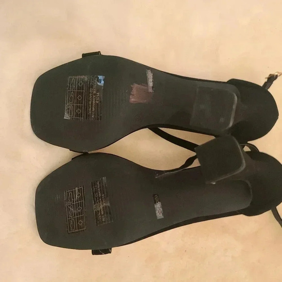 Gianni Bini Fringe Heels - Picture 7 of 11